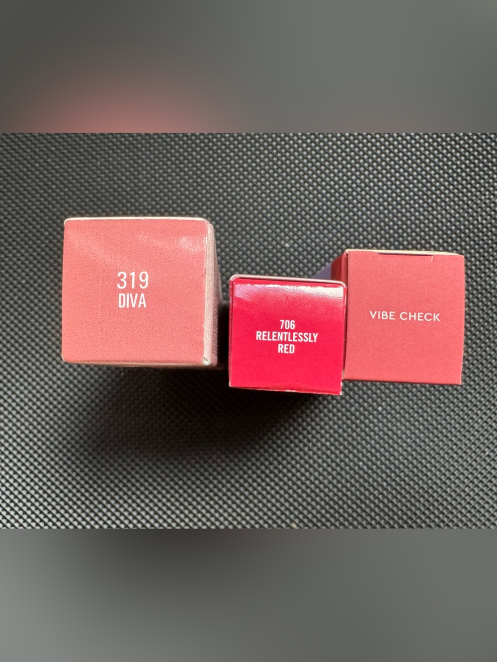 Lippie bundle - Picture 2 of 3